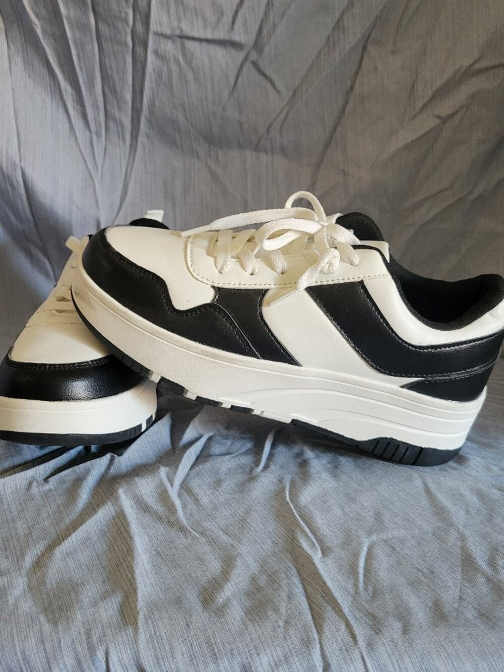 4 Wheels Roller Skate Shoes Unisex- Unbranded New 6.5 (Euro 39)